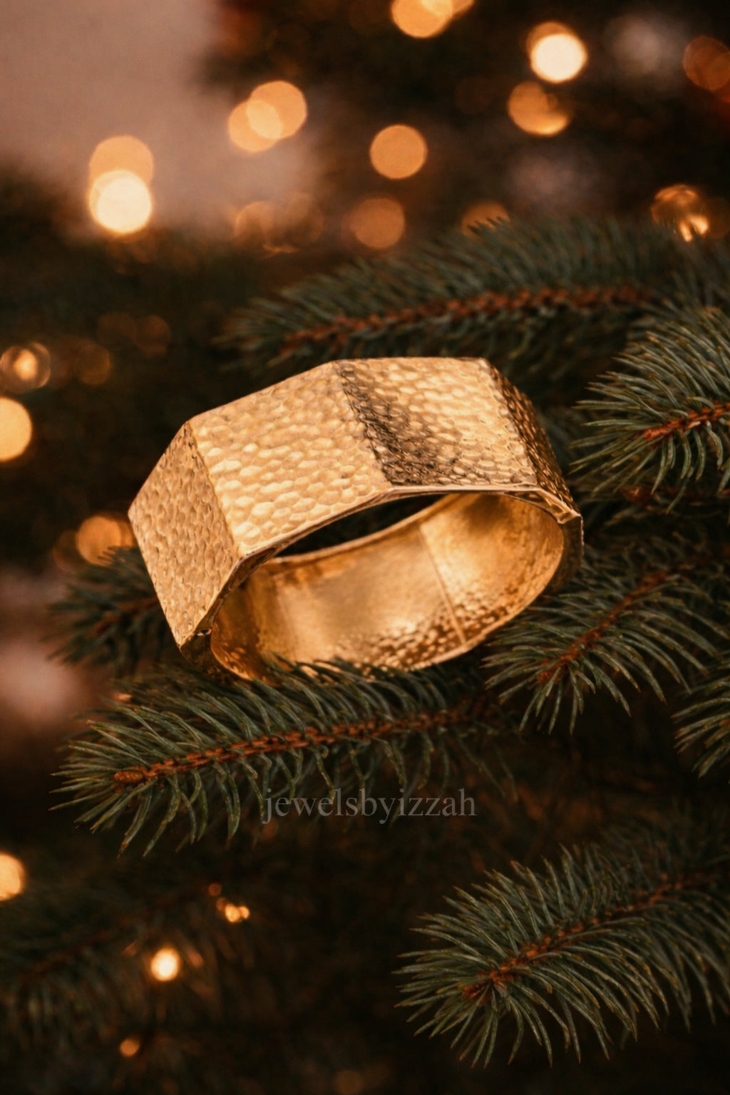 HAMMERED CUFF BRACELET