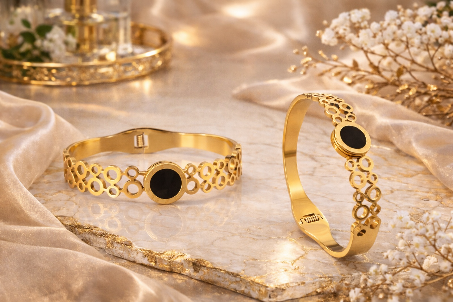 MIDNIGHT CIRCLE STAINLESS STEEL OPEN BANGLE BRACELET