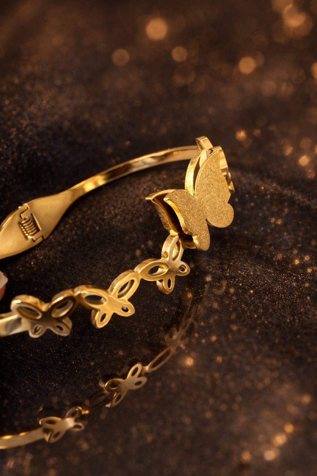 GOLDEN FLUTTER STAINLESS STEEL OPEN BUTTERFLY BANGLE BRACELET