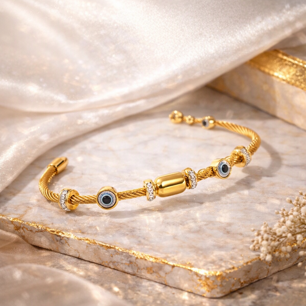 BLUR CHARM BRACELET