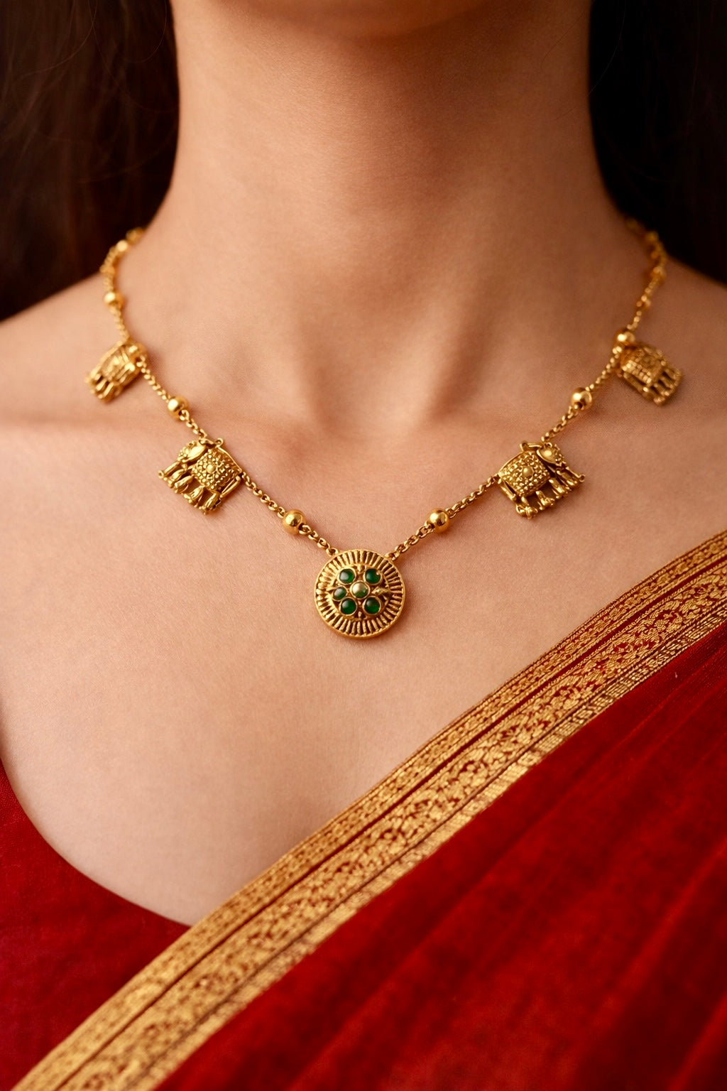 SIMPLE ROYAL ELEPHANT CHOKER SET