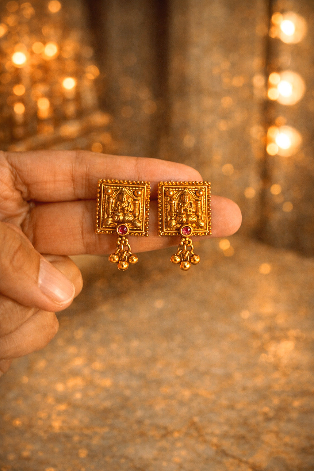 TEMPLE HERITAGE GOLD NECKLACE SET