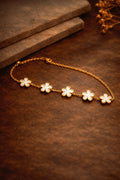 WHITE FLORAL CHARM CHAIN BRACELET