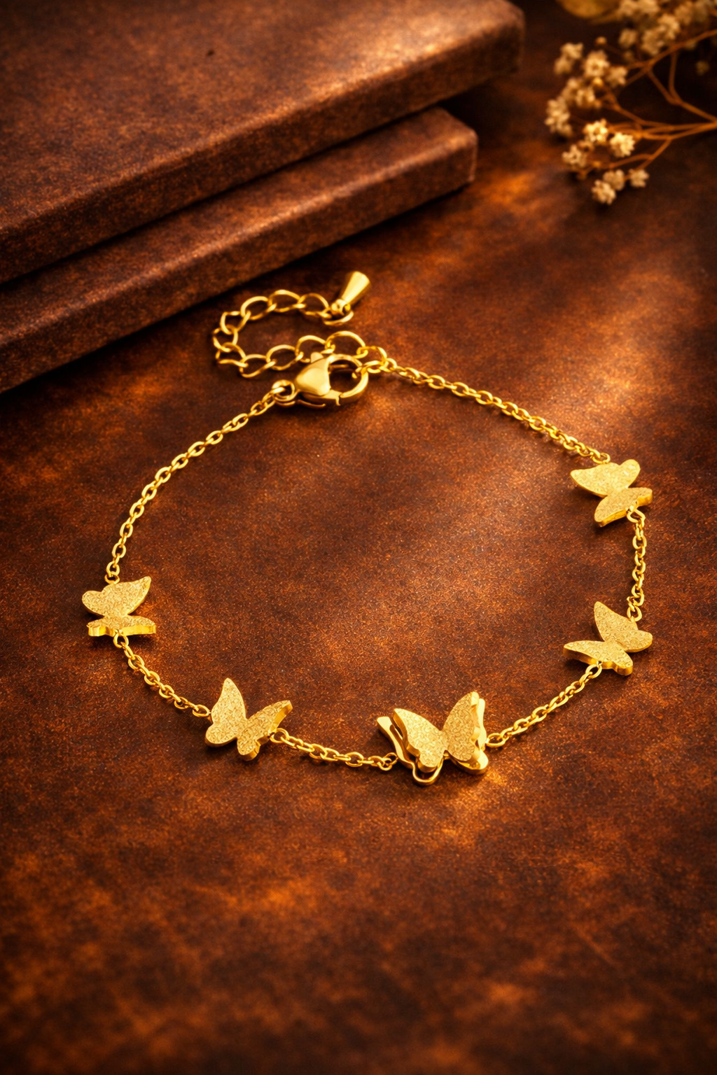GOLDEN FLUTTER BRACELET