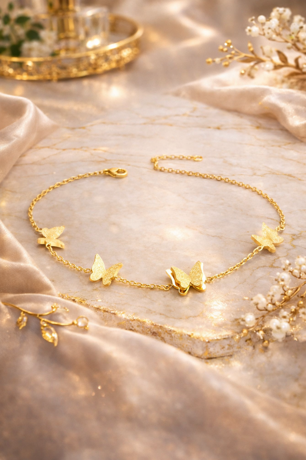 GOLDEN FLUTTER BRACELET
