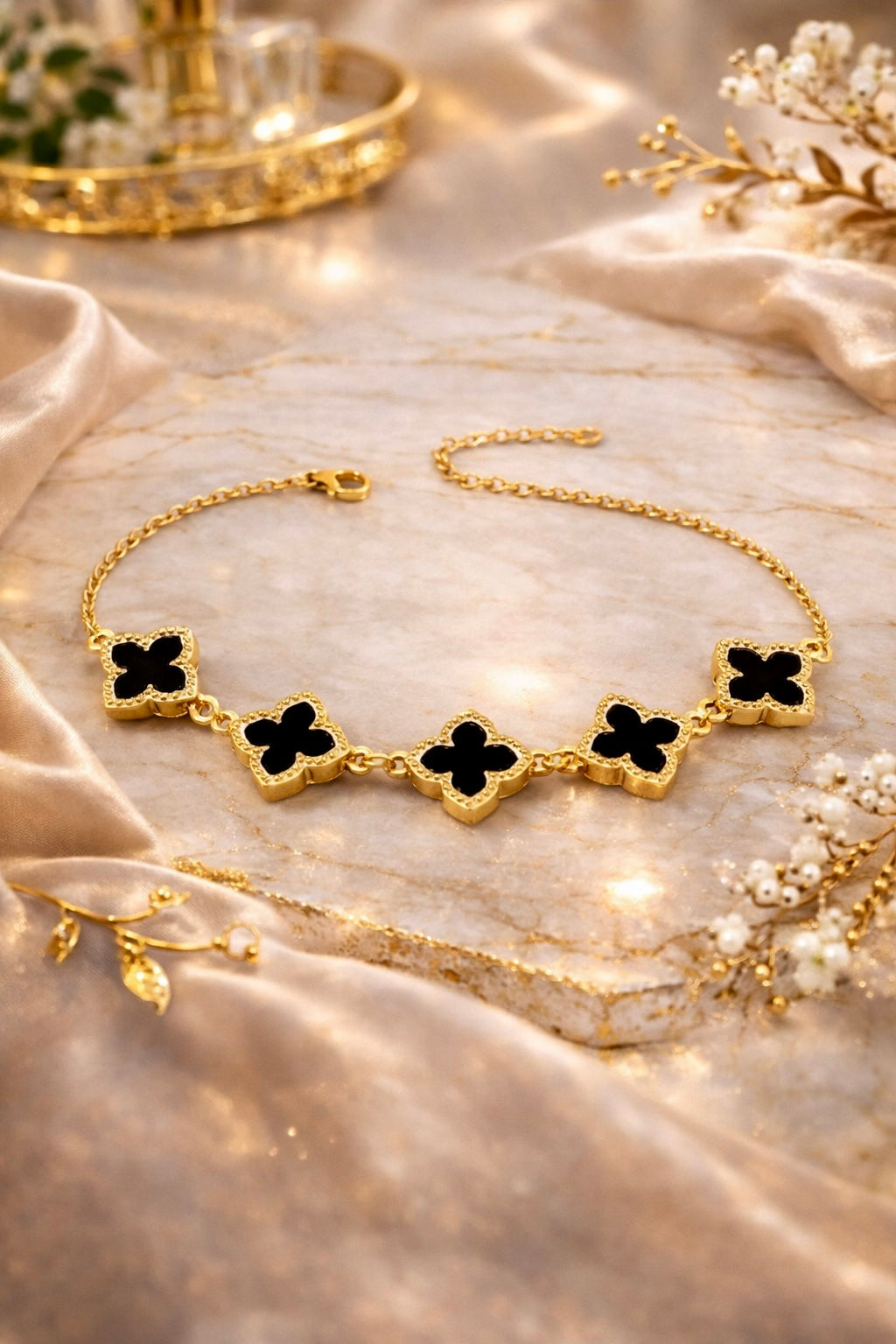 ROYAL ONYX CLOVER BRACELET