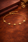GOLDEN CLOVER CHARM CHAIN BRACELET