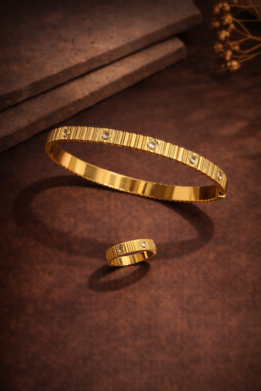 REGAL RIDGE BRACELET AND RING SET