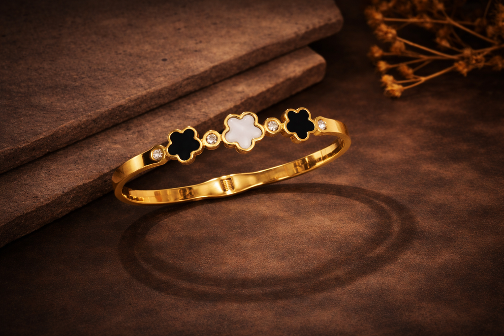 NOIR BLOSSOM BRACELET