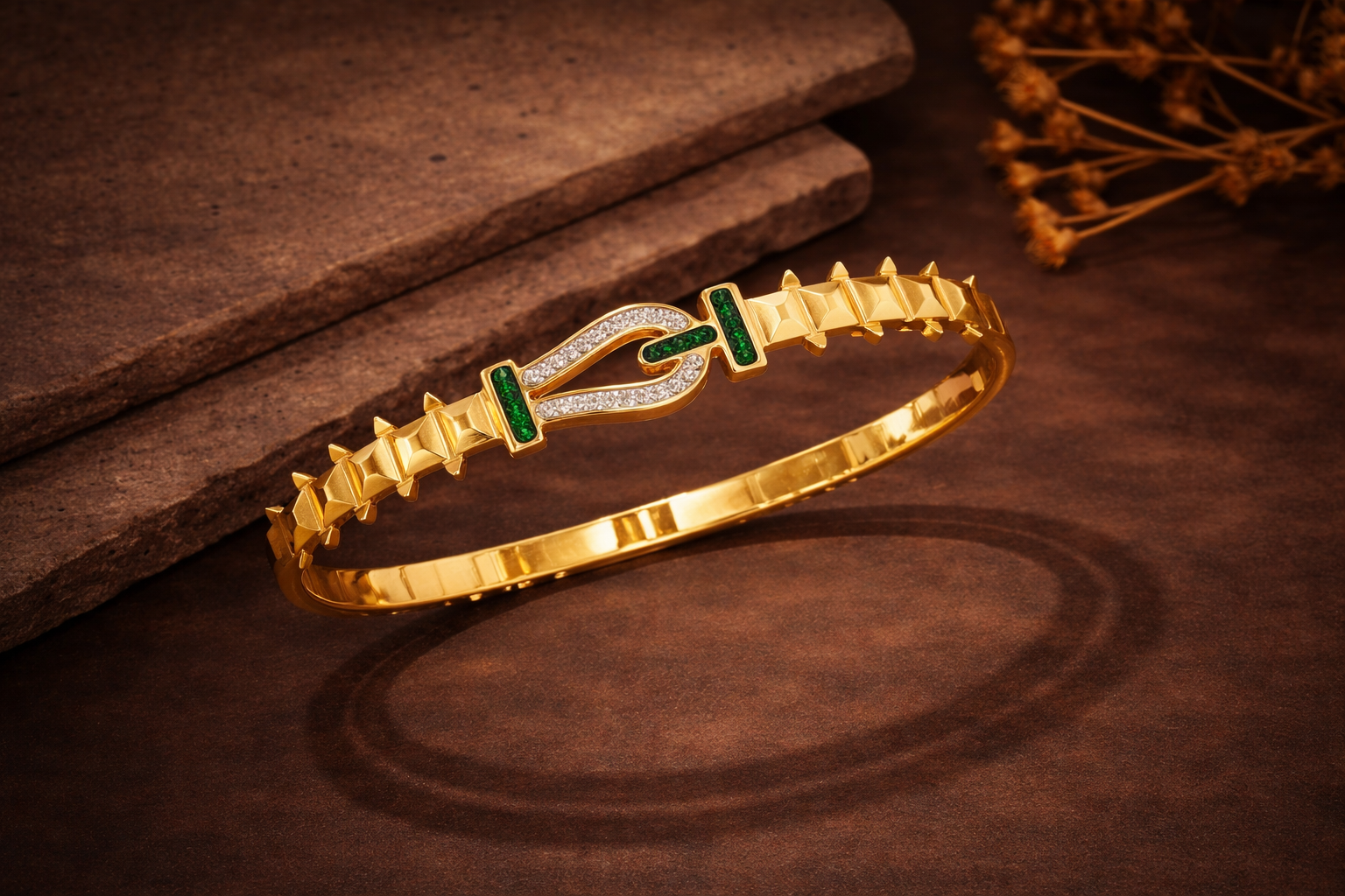 HORSESHOE GOLD BRACELET