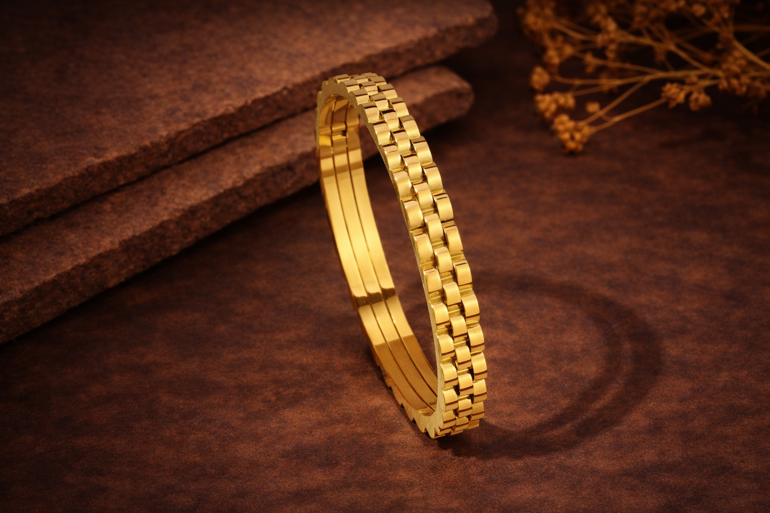 CLASSIC LINK STAINLESS STEEL BANGLE BRACELET