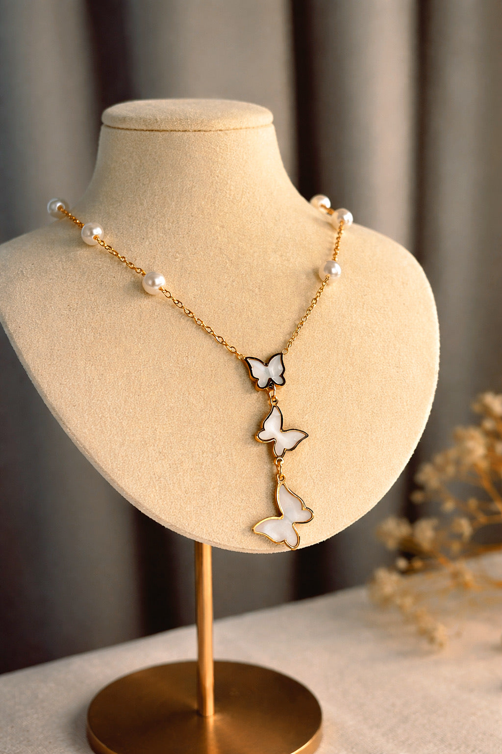 BUTTERFLY PEARL DROP NECKLACE