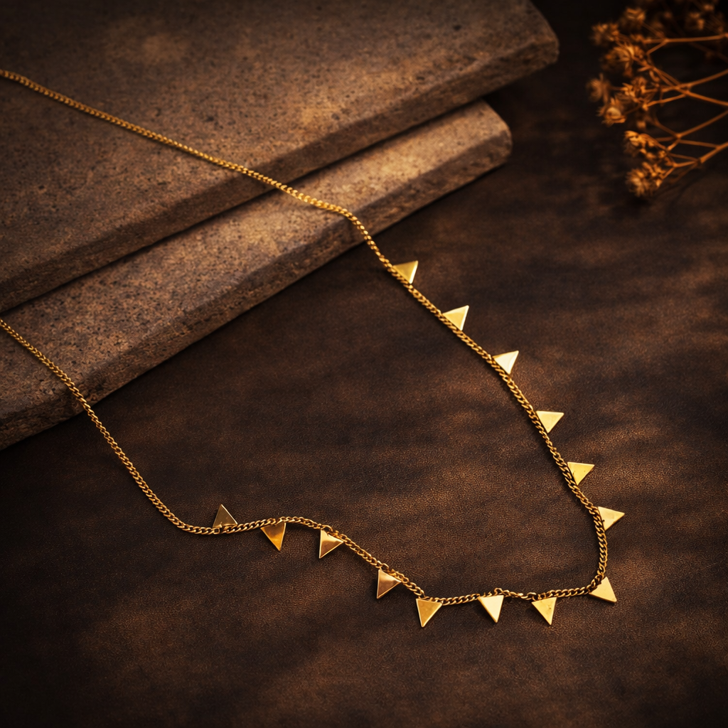 GOLDEN APEX NECKLACE