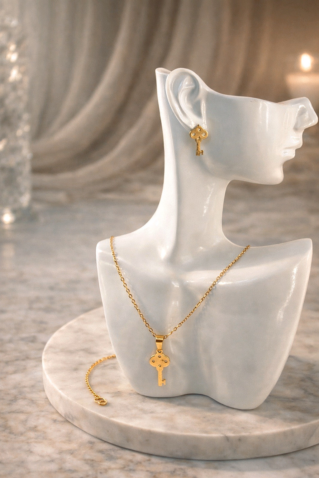 GOLDEN KEY CHARM SET