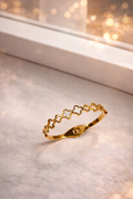 GOLDEN CLOVER CHARM OPEN BANGLE BRACELET
