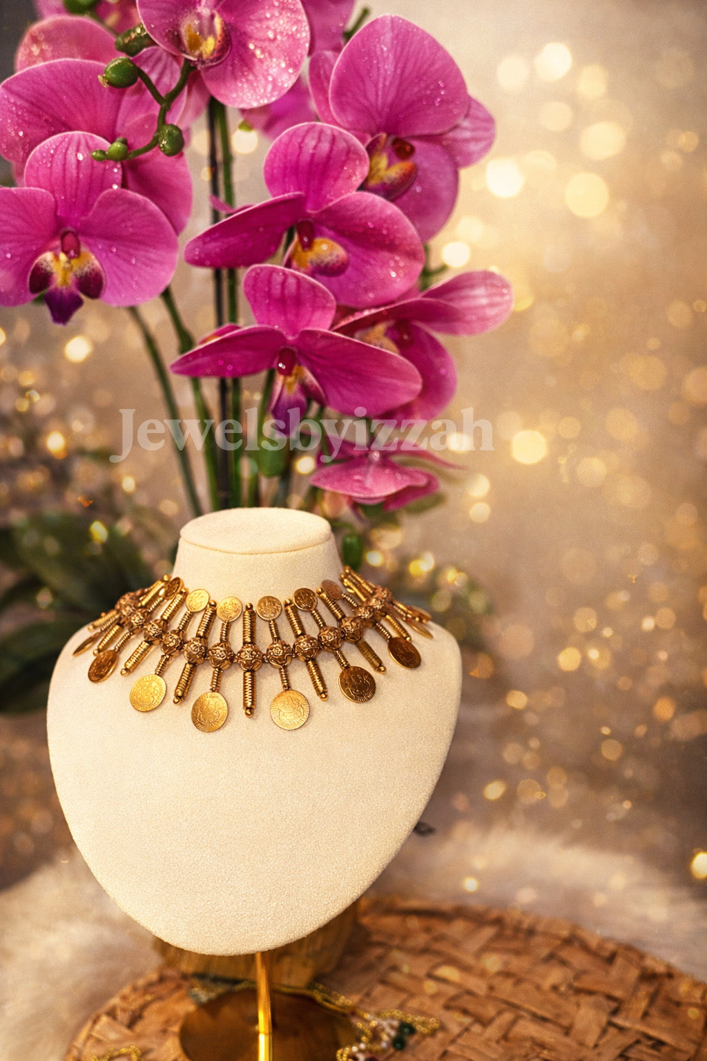 GOLD-PLATED COIN NECKLACE