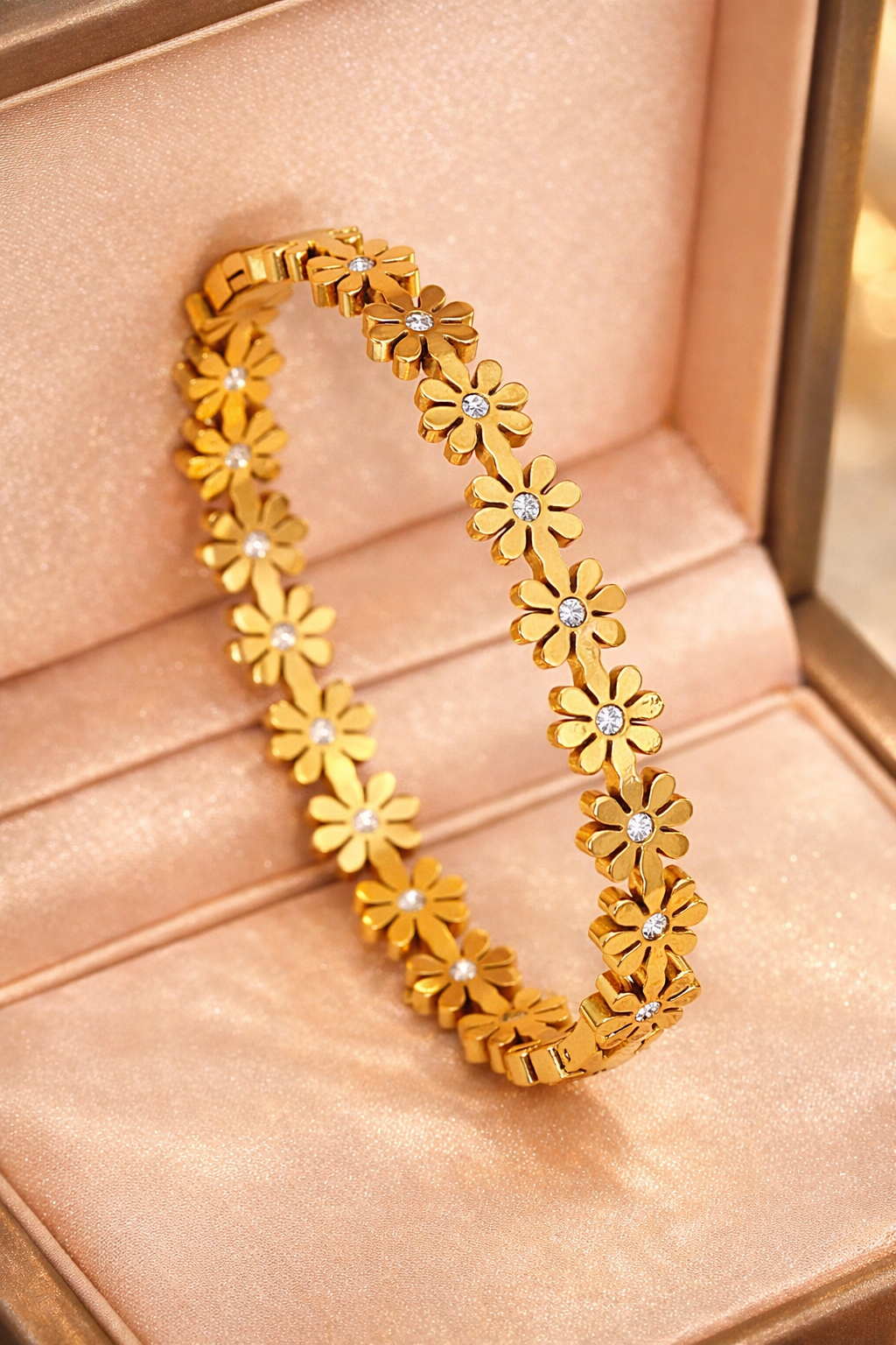 1pc FLOWER RHINESTONE INLAID GOLD TONE  FASHIONABLE VERSATILE OPEN BRACELET